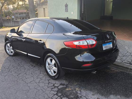 RENAULT FLUENCE 2.0 DYNAMIQUE 16V FLEX 4P AUTOMÁTICO
